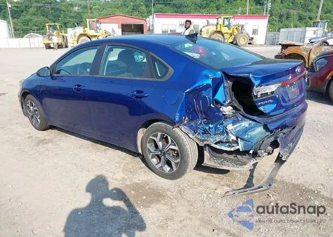 2021 Kia Forte Lxs из США, поврежденный, VIN 3KPF24AD6ME286818